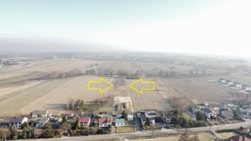 Sprzedam dużą działkę z WZ na 2 budynki mieszkalne