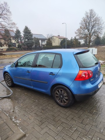 Sprzedam Volkswagen Golf 5 1.4 benzyna gaz 2004