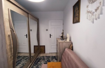 3 pok. mieszkanie, I piętro, po generalnym remoncie, umeblow ...