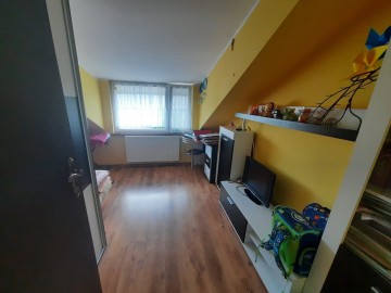 Na sprzedaż dom ze stawem na działce 5814m2 -Konin, Osada