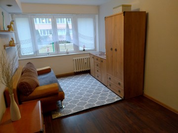 Wynajmę mieszkanie Parter 42 16.