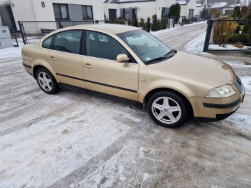 sprzedam passata B5 1,9