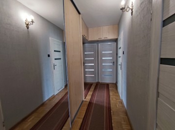 Sprzedam 4 pok. mieszkanie-balkon-1 piętro -ul. Piłsudskiego