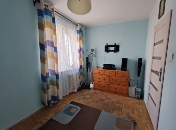 Sprzedam 4 pok. mieszkanie-balkon-1 piętro -ul. Piłsudskiego