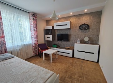 Sprzedam 4 pok. mieszkanie-balkon-1 piętro -ul. Piłsudskiego