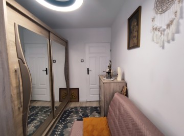 3 pok. mieszkanie po generalnym remoncie, umeblowane -os. V