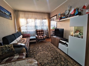 Sprzedam mieszkanie 2 pok., niski blok, 3 piętro-os. V