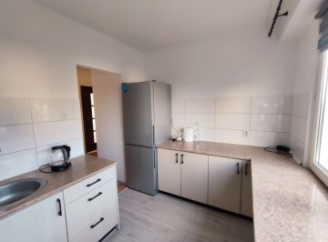 Wynajmę rozkładowe 3 pok. mieszkanie z balkonem -os. V