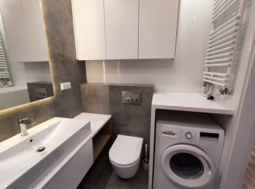 Ekskluzywne, umeblowane i wyposażone mieszkanie z balkonem