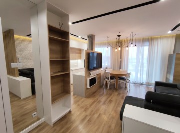 Ekskluzywne, umeblowane i wyposażone mieszkanie z balkonem