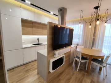 Ekskluzywne, umeblowane i wyposażone mieszkanie z balkonem