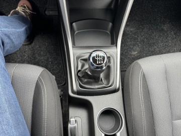 Hyundai i30 1.4 BENZYNA Klimatronik Nawigacja Kamera Ledy