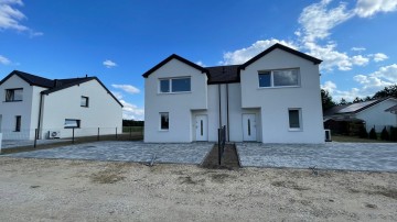 Dom o pow. 126m2, 4 pokoje, działka 475m2 -Karsy