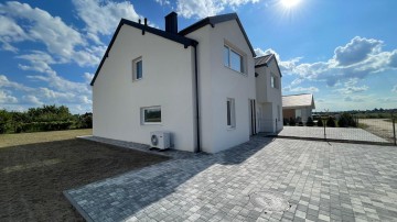 Dom o pow. 126m2, 4 pokoje, działka 475m2 -Karsy