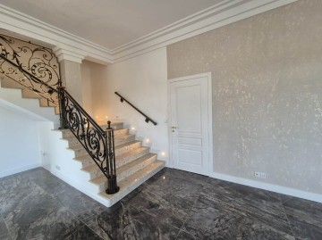 Awangardowa rezydencja o pow. 300m2 -Żychlin, Stare Miasto