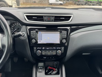 Nissan Qashqai 1.2 BENZYNA Klimatronik Nawigacja Ledy Kamera