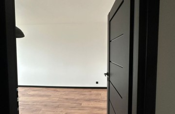 3 pok. mieszkanie po gruntownym remoncie, niski blok -V osie ...