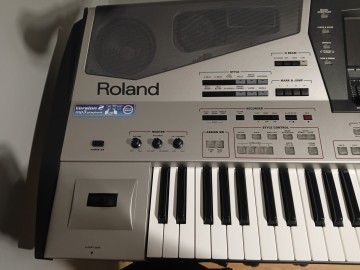 Roland e 80