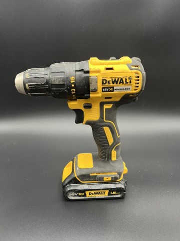 Wiertarko-wkrętarka Dewalt DCD777  + akumulator 1.5 Ah