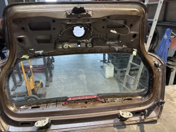 Klapa Bagażnika BMW E87 10H cena 500zł