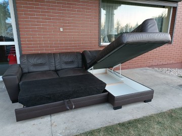 Sprzedam narożnik ze sk&oacute;ry