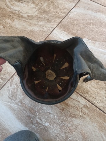 Sprzedam stare kaski orzeszki PRL