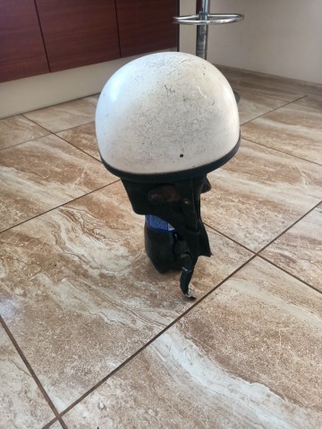 Sprzedam stare kaski orzeszki PRL