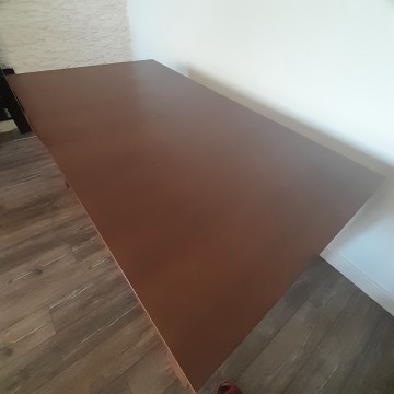 St&oacute;ł rozkładany wenge. Stan bardzo dobry.