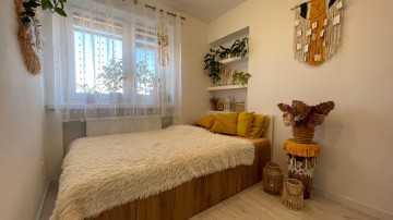 Atrakcyjne, 3 pokojowe mieszkanie z balkonem-ul. Al. 1 Maja