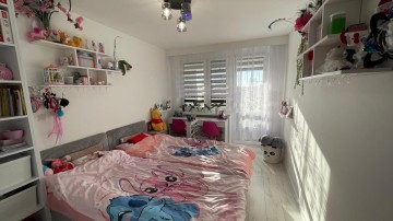 Atrakcyjne, 3 pokojowe mieszkanie z balkonem-ul. Al. 1 Maja