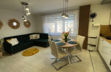 Atrakcyjne, 3 pokojowe mieszkanie z balkonem -ul. Aleje 1 Ma ...