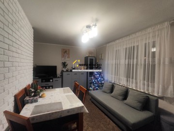 Konin, ul. Traugutta - 2 pokoje, balkon, 1 piętro - 38 m2