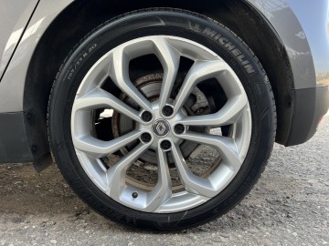 Renault Scenic BENZYNA Klimatronik Tempomat Ledy Nawigacja