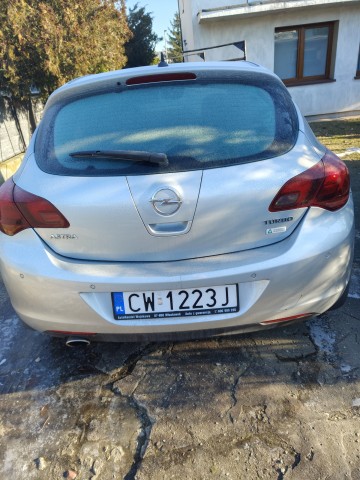 OPEL ASTRA J 1.6 turbo