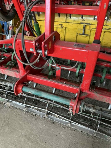 Sprzedam zestaw uprawowo siewny Unia Famarol350