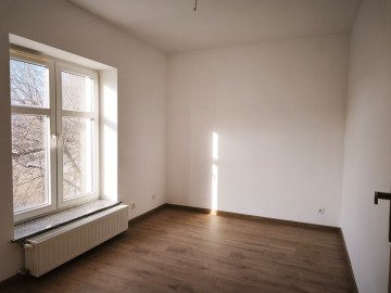 Lokal biurowy o wysokim standardzie, korzystna lokalizacja