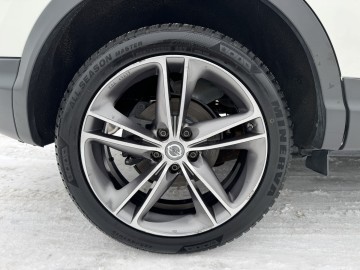 Nissan Qashqai 1.2 BENZYNA Nawigacja Kamera Ledy Tempomat