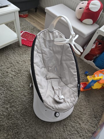 Elektryczny bujak 4moms