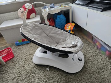 Elektryczny bujak 4moms