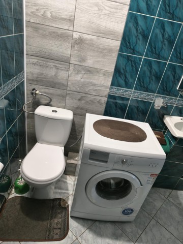 Wynajmę dom 200 m&sup2; dla pracownik&oacute;w &ndash; 2 wejścia, 2 kuchnie...