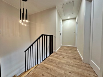 Dom w zabudowie bliźniaczej Modła Kr&oacute;lewska