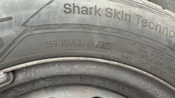 Koła zimowe 16 cali 5x114.3 ET55 opony 205/60 R16