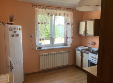 MIESZKANIE Z OGR&Oacute;DKIEM I PARKINGIEM