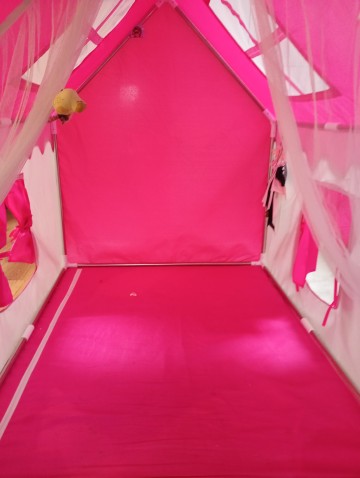 Domek namiot do zabawy.