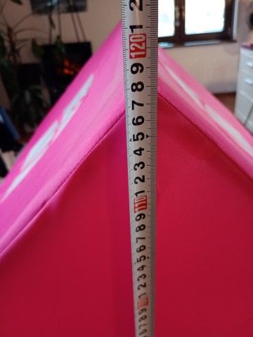 Domek namiot do zabawy.