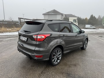 Ford Kuga 1.5 BENZYNA Klimatronik Nawigacja Kamera Ledy HAK