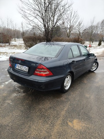 Mercedes-Benz C220 CDI W203 &ndash; 2004 &ndash; manual 6 bieg&oacute;w