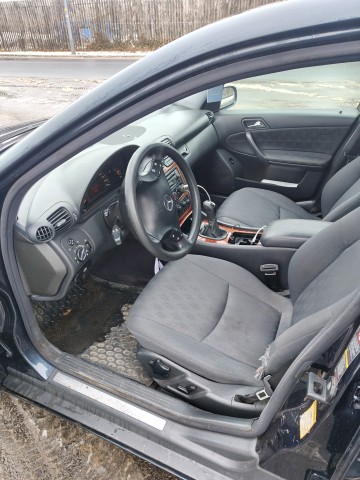 Mercedes-Benz C220 CDI W203 &ndash; 2004 &ndash; manual 6 bieg&oacute;w