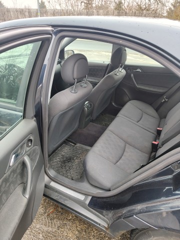 Mercedes-Benz C220 CDI W203 &ndash; 2004 &ndash; manual 6 bieg&oacute;w