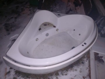 Wanna z hydromasażem/jacuzzi